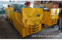 國(guó)外客戶定制的斬波調(diào)速CJY10噸架線式湘潭電機(jī)車發(fā)貨