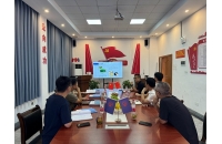 煤礦客戶深入考察湘潭蓄電池電機車廠家